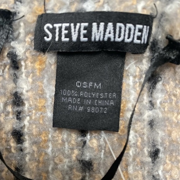 STEVE MADDEN One Size Black White Latte Gray Plaid Kimono Wrap Shawl Poncho NWT - Picture 8 of 9